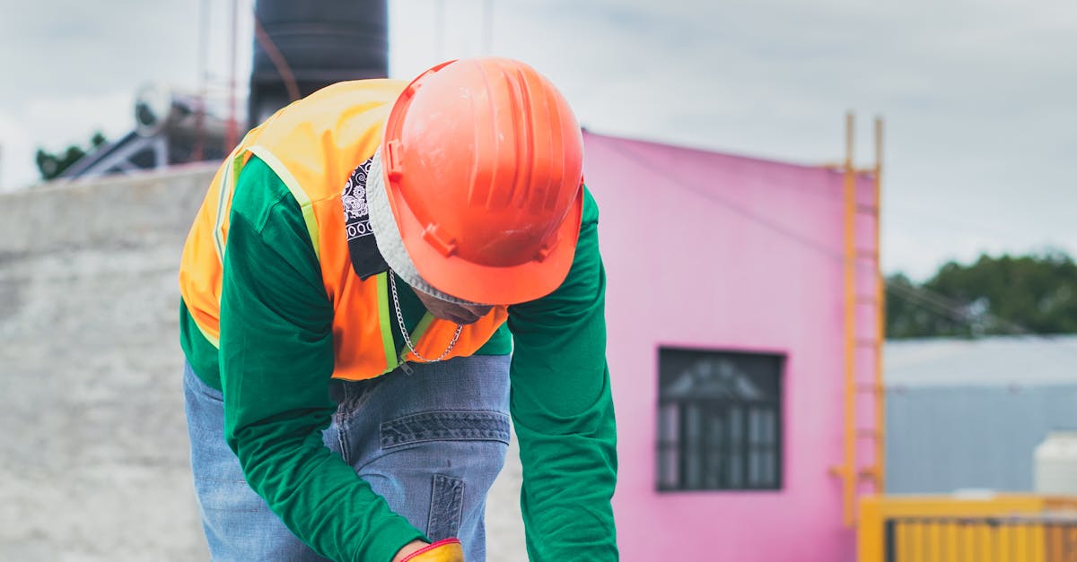 How to Choose the Right Electrician for Maintenance and Repairs